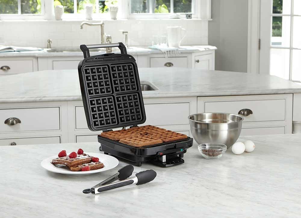 Cuisinart WAF-150A Belgian Waffle Maker Black - Good Condition