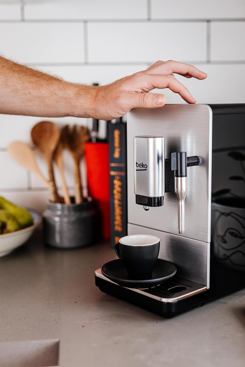 BEKO Bean-to-Cup Espresso Coffee Machine with Milk Frother – 1.4L, Stainless/Black - New Condition