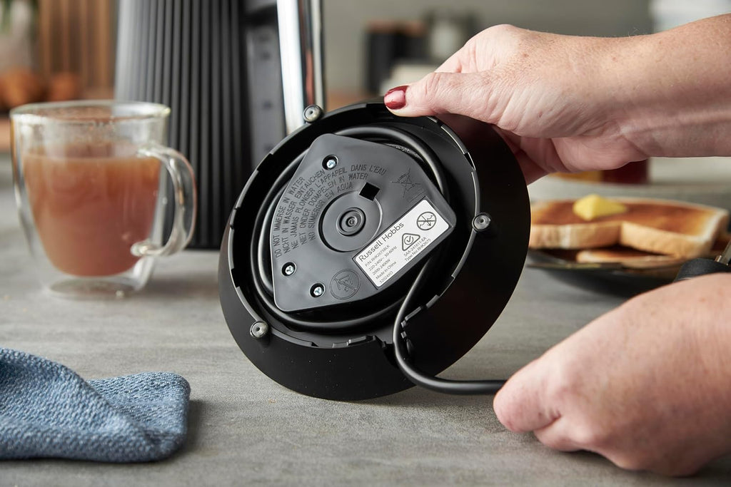 Russell Hobbs Bronte Kettle, Distinctive Design, Internal Illumination, Perfect Pour, Black - Good Condition